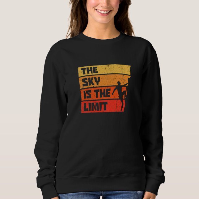 The Sky Is The Limit Rock Climbing Bouldering Clim T Shirt (Framsida)