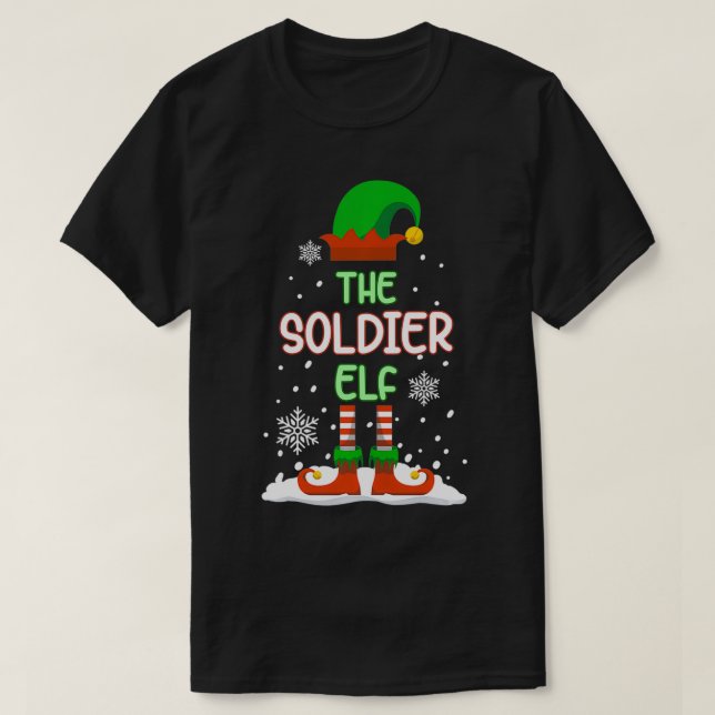 The Soldier Elf Funny Family Matching Christmas ar T Shirt (Design framsida)