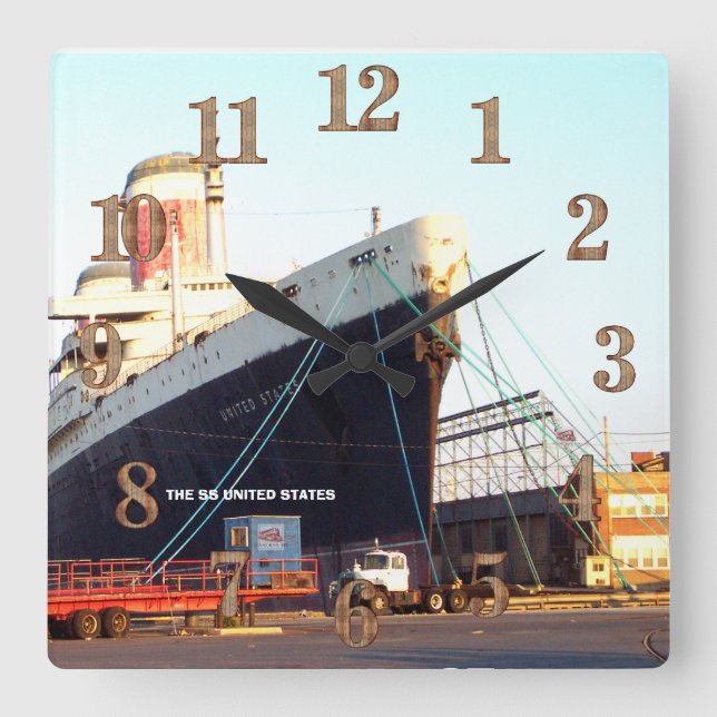The SS United States Ocean Liner Fyrkantig Klocka (Framsida)