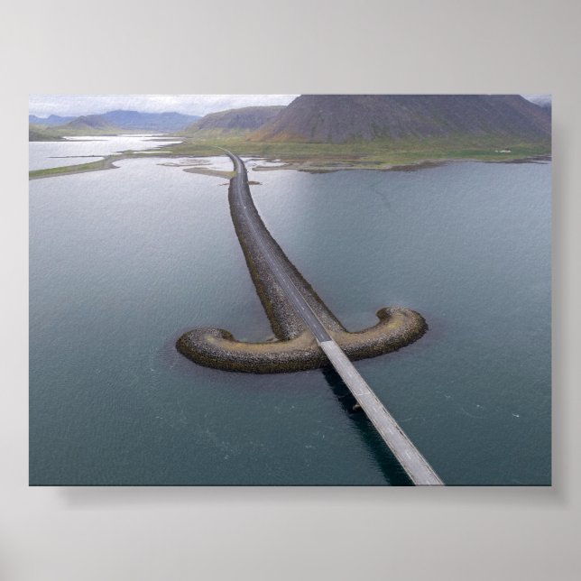 The sword bridge poster (Framsidan)