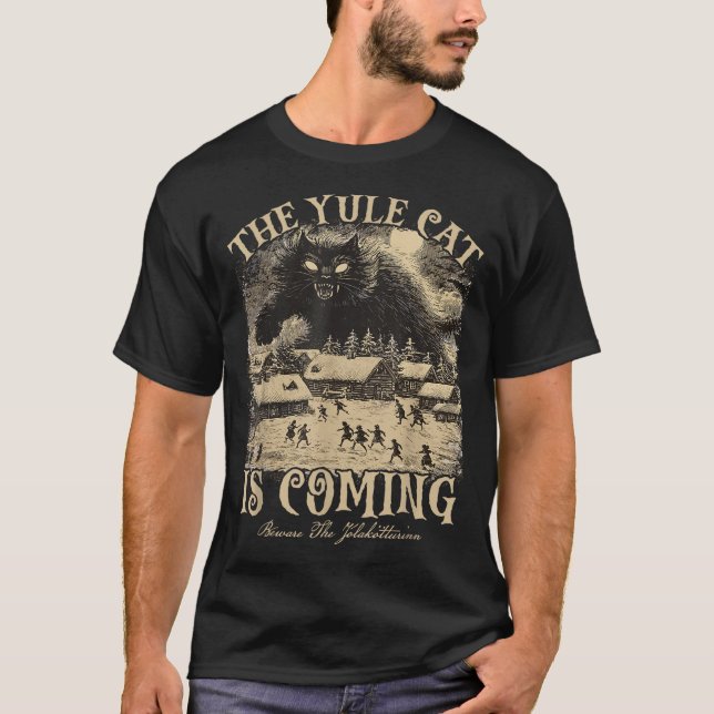 The Yule Cat Is Coming Icelandic Christmas Cat Mom T Shirt (Framsida)