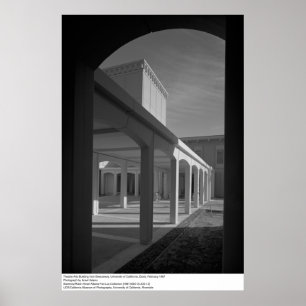 Theater Arts Byggnad från Breezeway, UCD Poster