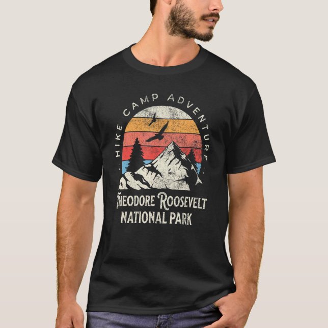 Theodore Roosevelt North Dakota Nature Hike Outdoo T Shirt (Framsida)