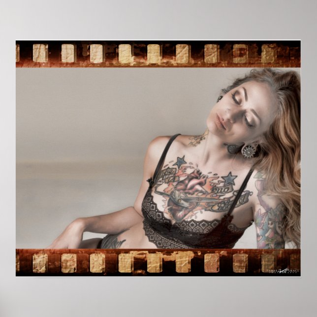Theresa Manchester - Living Large Poster 24 x 20 t (Framsidan)