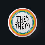 THEY/THEM Pronouns Rainbow Ring Colorful Pride Knapp<br><div class="desc">Anpassa med den här coolan. Gör en underbar gåva! Du kan anpassa den,  ändra färgen i bakgrunden och även lägga till text. Kolla min butik för mycket mer färg och mönster! Säg till om du vill ha nåt anpassningsbar också.</div>