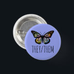THEY/THEM Pronouns Watercolor Butterfly Knapp<br><div class="desc">Anpassa med den här coolan. Du kan anpassa den och även lägga till text. Kolla min butik för mycket mer färg och mönster! Säg till om du vill ha nåt anpassningsbar också.</div>