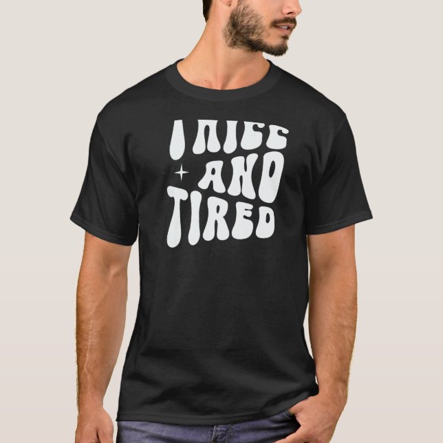 Thicc And Tired Groovy Women Saying T Shirt (Framsida)