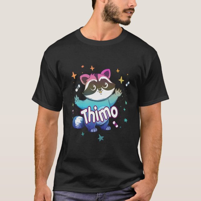 Thimo Namn Med Tvättbjörn T Shirt (Framsida)
