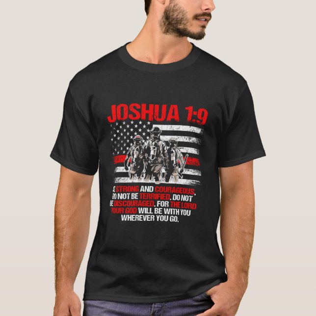 Thin Red Line Firefighter Bible Verse Joshua 19 T Shirt (Framsida)