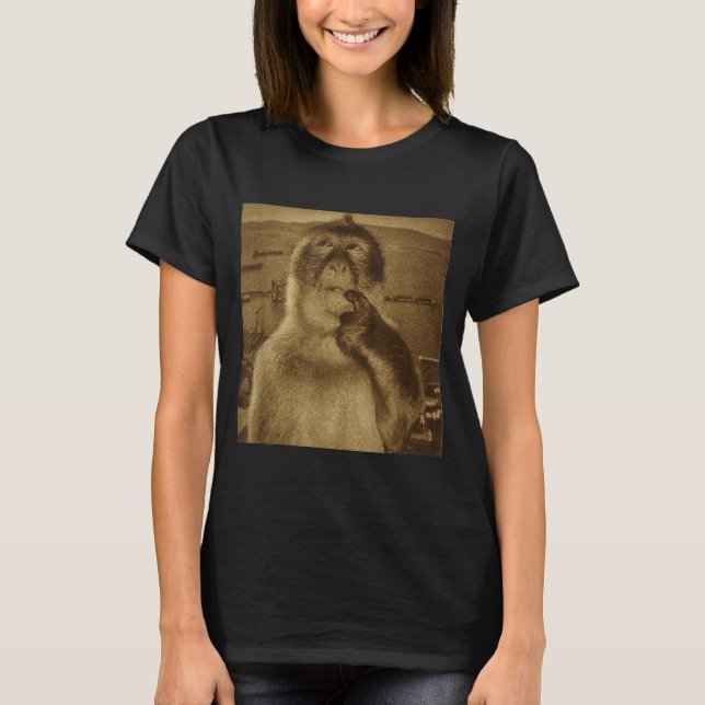 Thinking Monkey Meme Vintage Retro  T Shirt (Framsida)