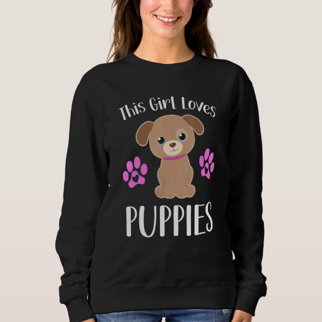 This Girl Loves Puppies Funny Quote Cute Puppy Dog T Shirt (Framsida)
