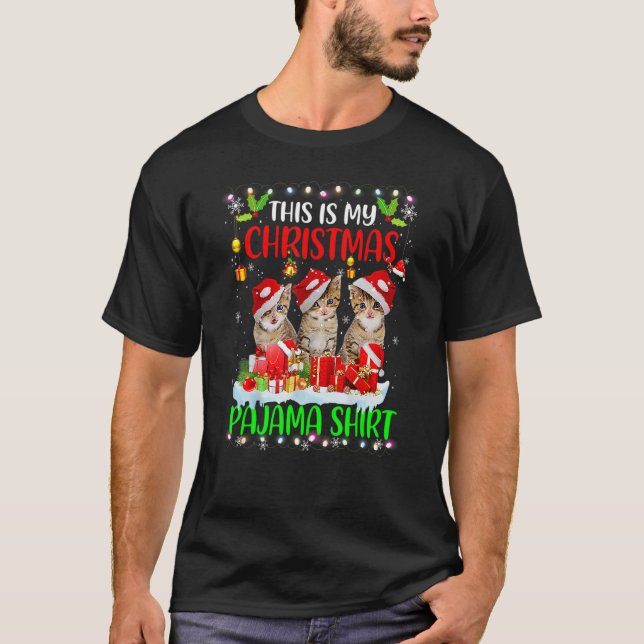 This Is My Christmas Pajama   Cat Santa Hat Lights T Shirt (Framsida)