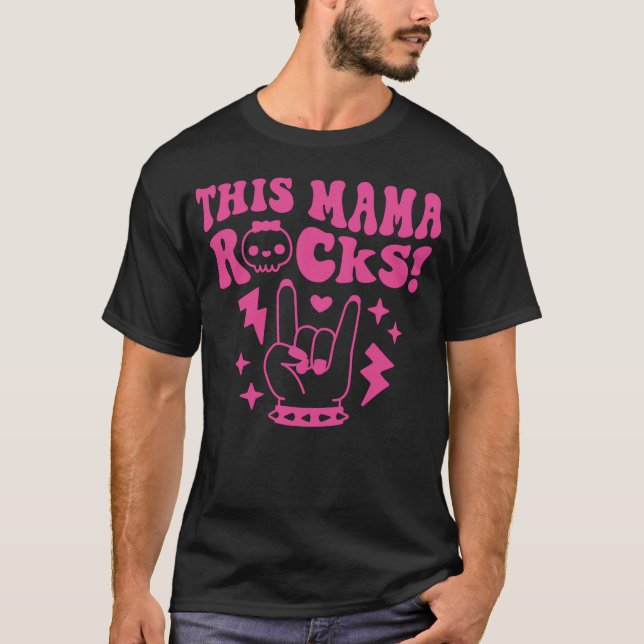 This Mama Rocks Rock And Roll Mom gift T Shirt (Framsida)