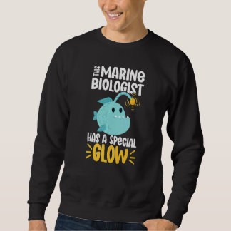 This Marine Biologist has a special glow   Lång Ärmad Tröja