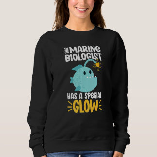 This Marine Biologist has a special glow   T Shirt