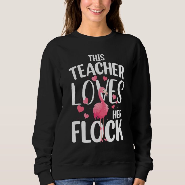 This Teacher Loves Her Flock Cute Flamingo Teacher T Shirt (Framsida)