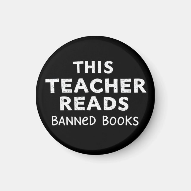 This Teacher Reads Banned Books Graphic Magnet (Framsidan)