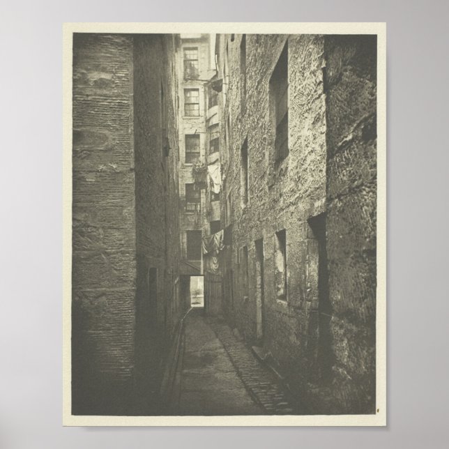 Thomas Annan Close No. 148 High Street Photo 1868 Poster (Framsidan)