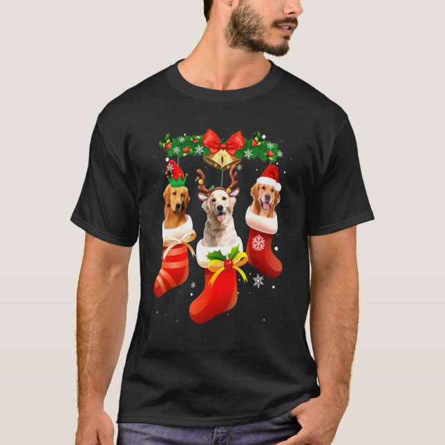 Three Golden Retriever In Sock Christmas Pajama Xm T Shirt (Framsida)