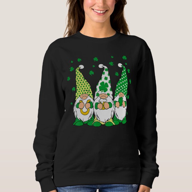Three Green Irish Gnomes Shamrock Clover St Patric T Shirt (Framsida)