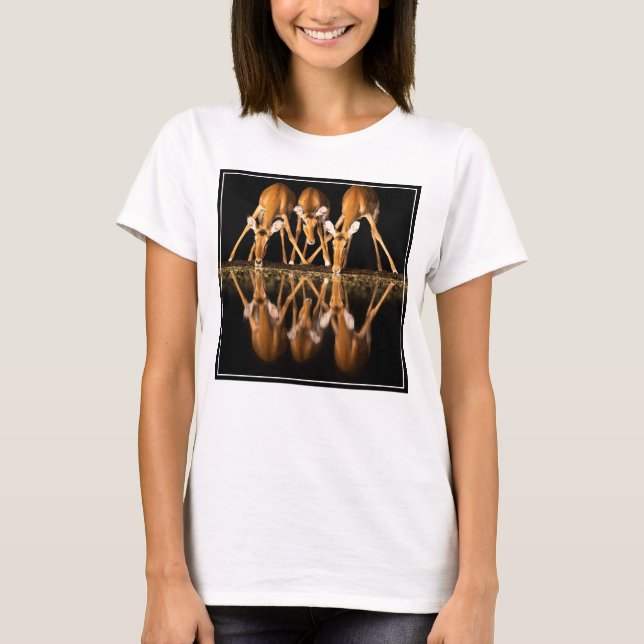 Three Impala Drink Together at Night T Shirt (Framsida)