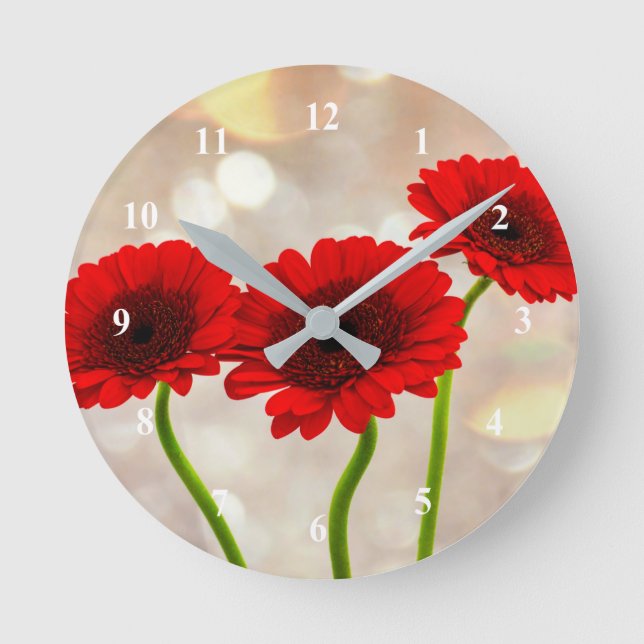 Three Little Red Gerberas Acrylic wall clock Rund Klocka (Framsida)