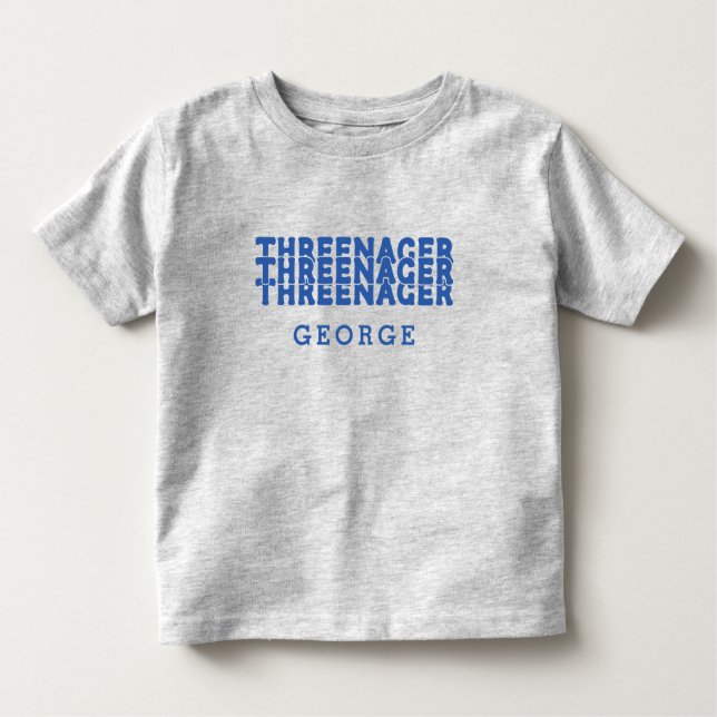 Threenager Retro Namn i Blå Text T Shirt (Framsida)