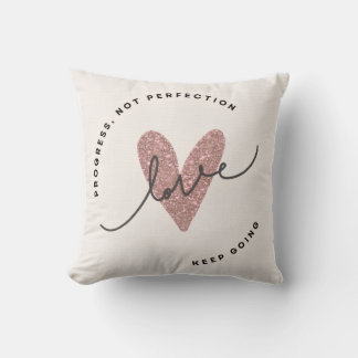 Throw Pillow – Pink Glitter Heart Love Design | In Kudde