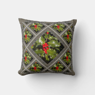 Throw Pillow with Holiday Holly Kudde