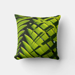 Throw pillow with palm leaf design kudde