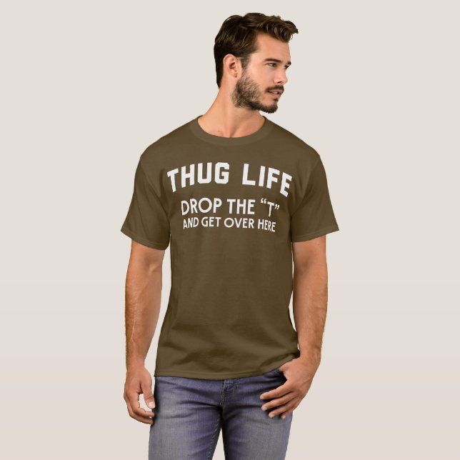 Thugliv tappar "Ten" och får över här humoristiskt T-shirt (Hel framsida)