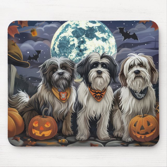 Tibetan Terrier Halloween Skräckinjagande Musmatta (Framsidan)