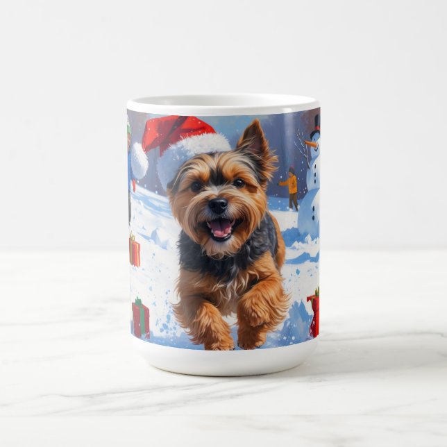 Tibetansk Terrier springer i snö med julhatt Kaffemugg (Center)