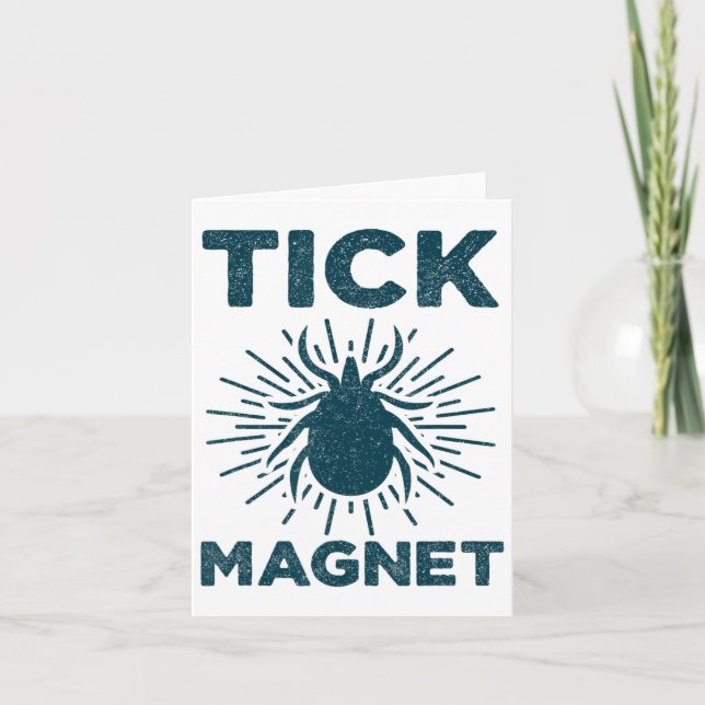 Tick Magnet Shirt Funny Camping and Hiking Kryp Sh Kort (Framsida)