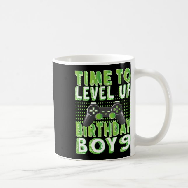 Tid för att jämna upp födelsedagsgubben 9 år gamma kaffemugg (Höger)