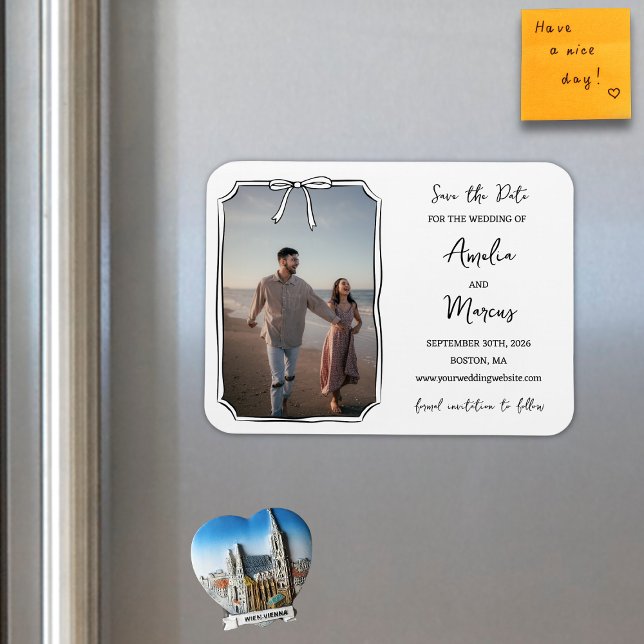 Tid för svart och vit Chic Bow Spara datum Magnet (Save the date with this elegant magnet featuring a custom photo, hand-drawn bow, and modern details.)