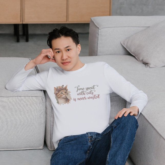 Tid som tillbringats med katter, ruttvattensfärgde t shirt (Skapare uppladdad)