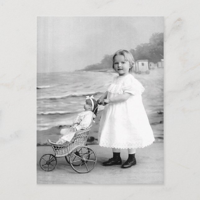 Tidigt 1900's Girl med hennes docka Vykort (Framsida)