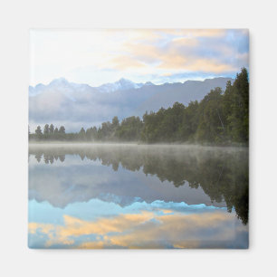 Tidigt Morgonreflektioner liggande Magnet