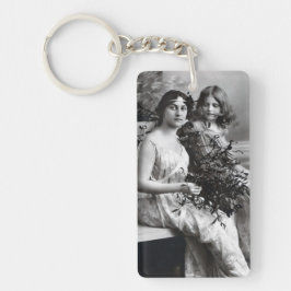 Tidlös porträtt av mor och dotter  nyckelring