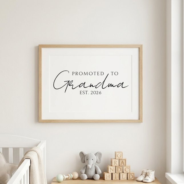 Tidlös Uppflyttad Till Mormor EST År Design Poster (Skapare uppladdad)