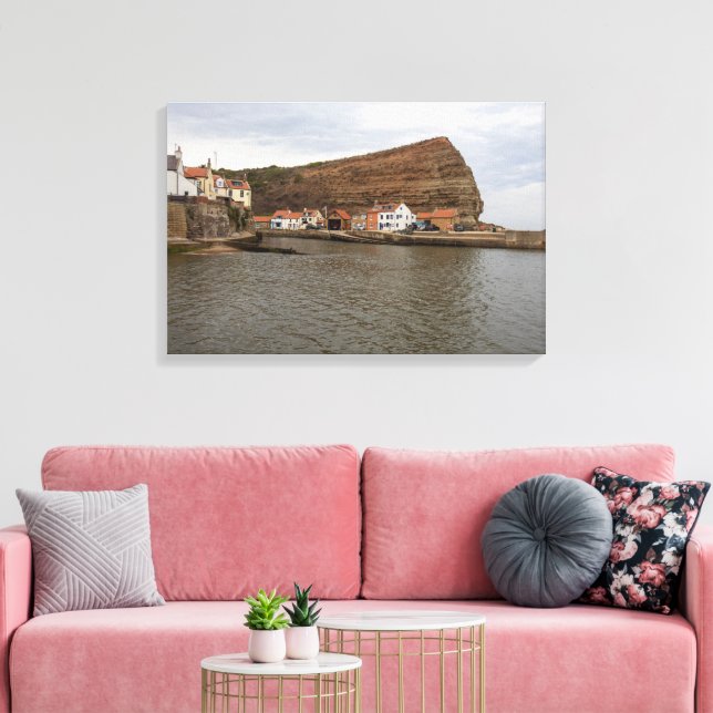 Tidlösa charm hos Staithes hamn Canvastryck (Insitu (Vardagsrum))