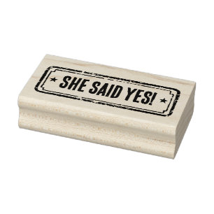 Tidningsinspirerad Distressed She Said Yes! Stämpel