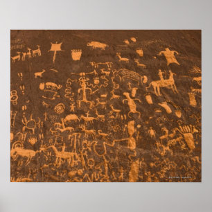 Tidningssten är en petroglyphpanel som in etsas poster