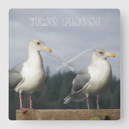Tidsfiler som möjliggör foto för Fiskmåsar Fyrkantig Klocka