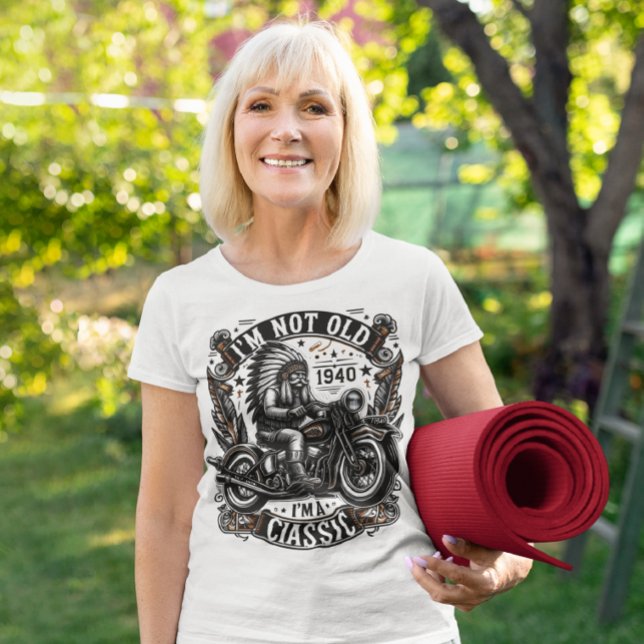 Tidslös Elegance: Kräver klassiskt skönhetsvaccin T Shirt (Skapare uppladdad)