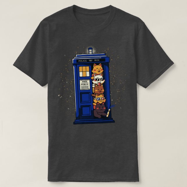 Tidsresekatter av Tobe Fonseca T Shirt (Design framsida)