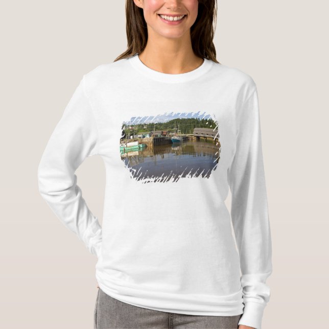 Tidvattnet vid Bay of Fundy i St. Martins, New Tee (Framsida)
