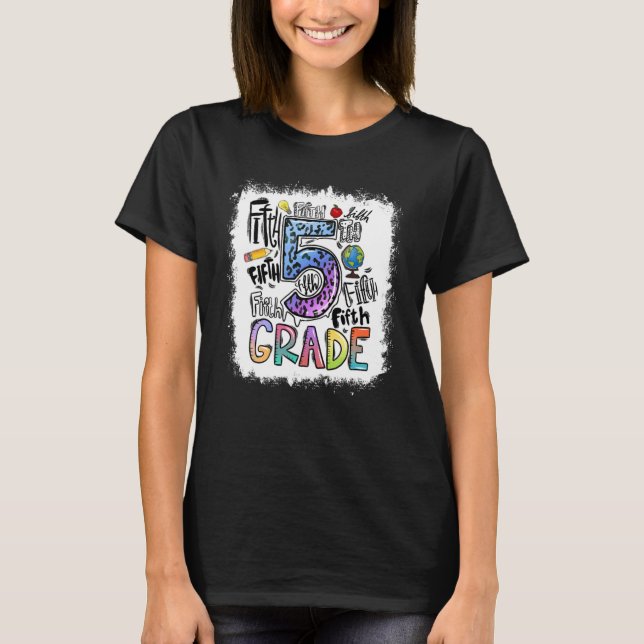 Tie Dye 5th Grade Typography Team Fourth Grade Tea T Shirt (Framsida)