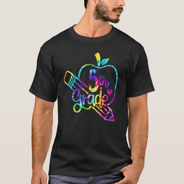 Tie Dye Apple Pencil 5th Klass Back to school Fire T Shirt (Framsida)